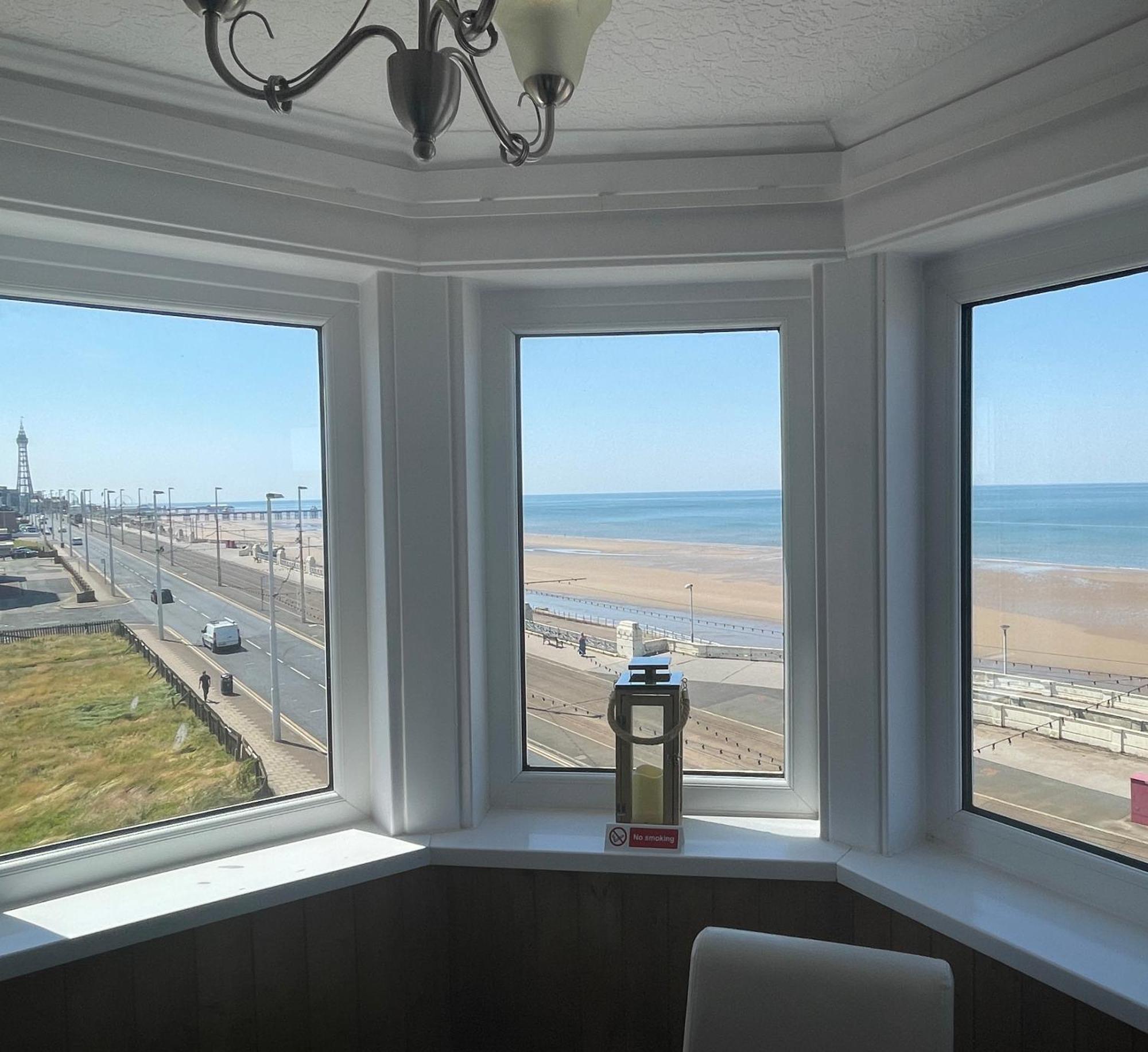 Cherry Blossom Inn Blackpool Ngoại thất bức ảnh