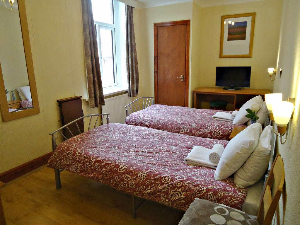 Cherry Blossom Inn Blackpool Ngoại thất bức ảnh
