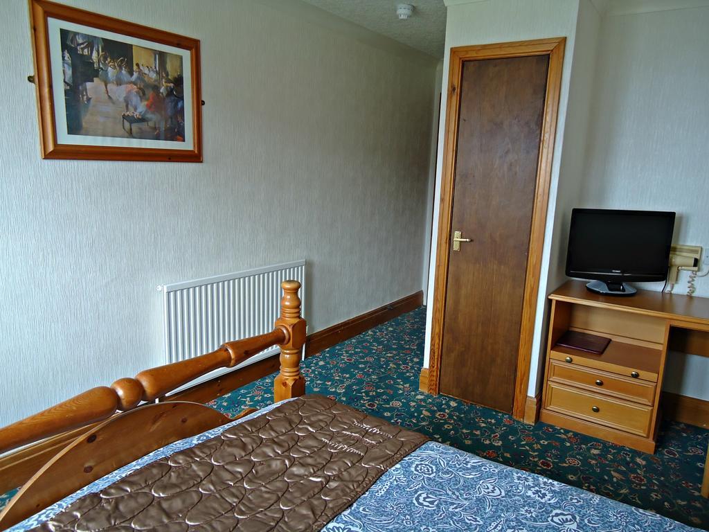 Cherry Blossom Inn Blackpool Ngoại thất bức ảnh